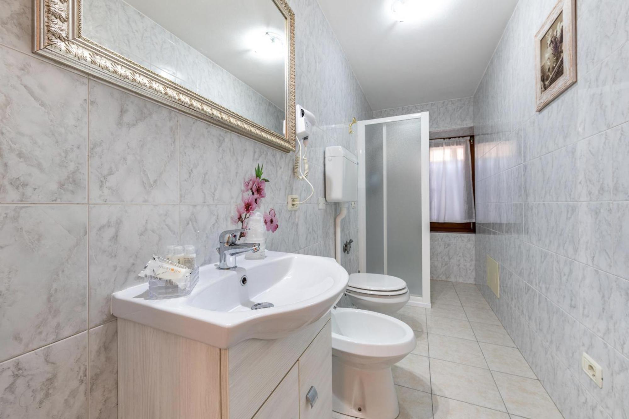 Residence Tatiana Dependance Tremosine Exterior foto
